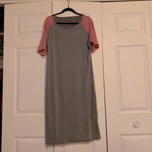 Grey and pink midi dreas